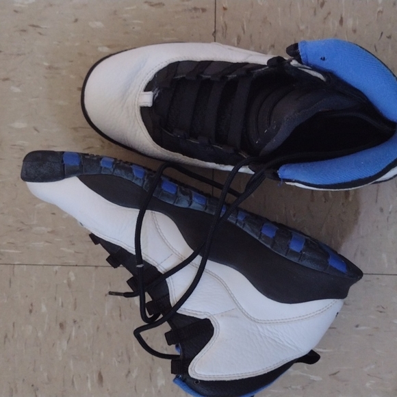 Nike Air Jordan collection - Picture 2 of 8